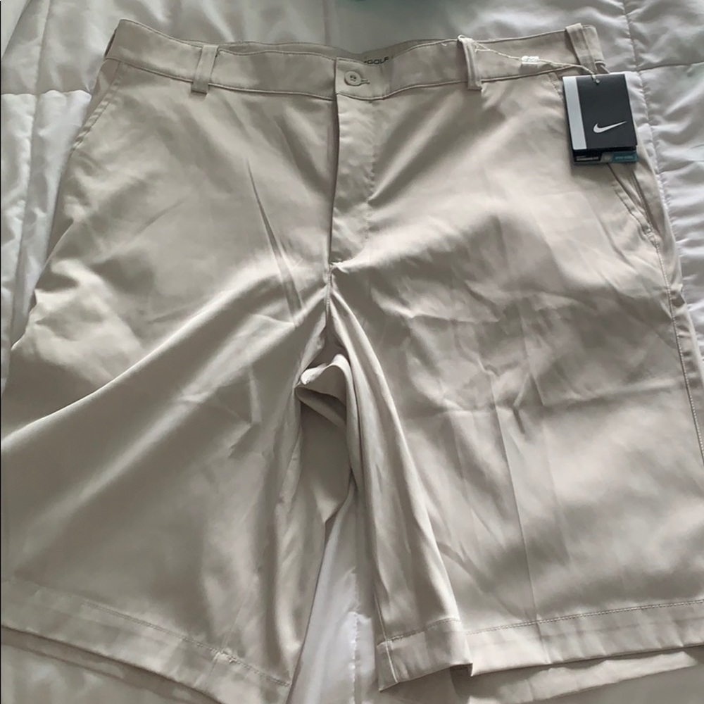 Men’s Nike golf tour performance shorts